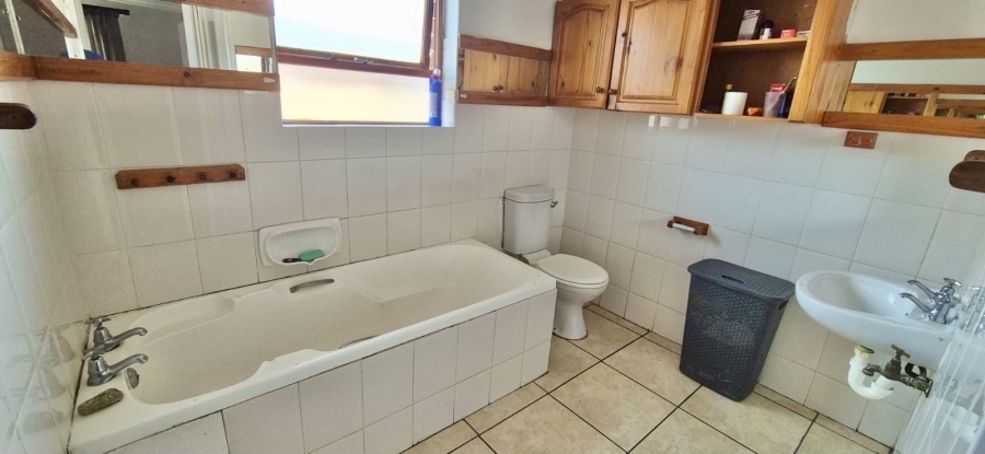 2 Bedroom Property for Sale in Algoa Park Eastern Cape